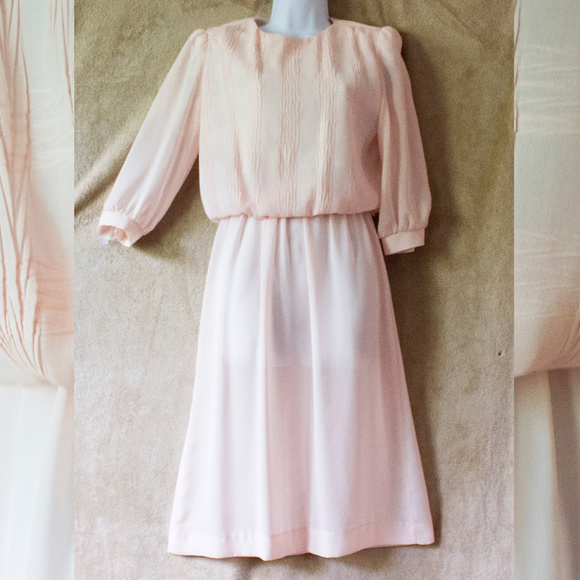 Vintage Dresses & Skirts - Vintage Pink Dress Midi 80s peachy